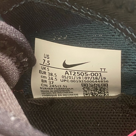 MAKE AN OFFER ✅ Nike air max women’s shoes - Picture 8 of 9